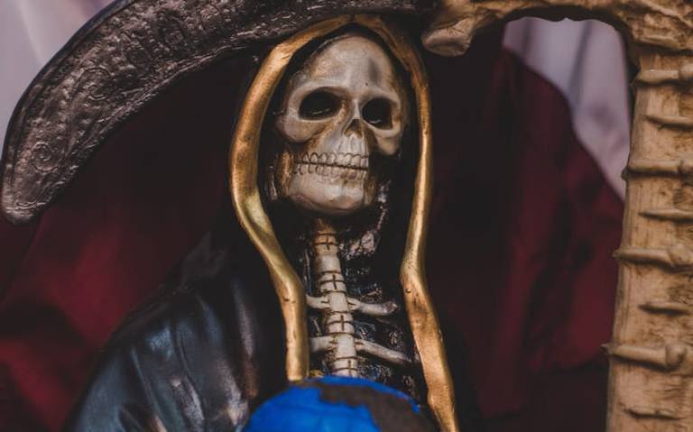La Santa Muerte: Significado, Devoción y Oraciones