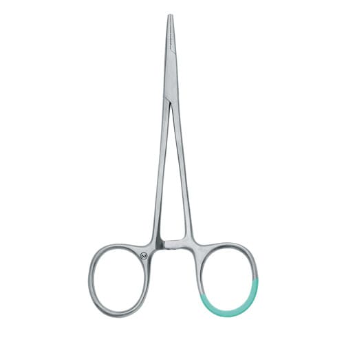 ¿Cuál es la función del porta agujas en la cirugía de sutura endoscópica?