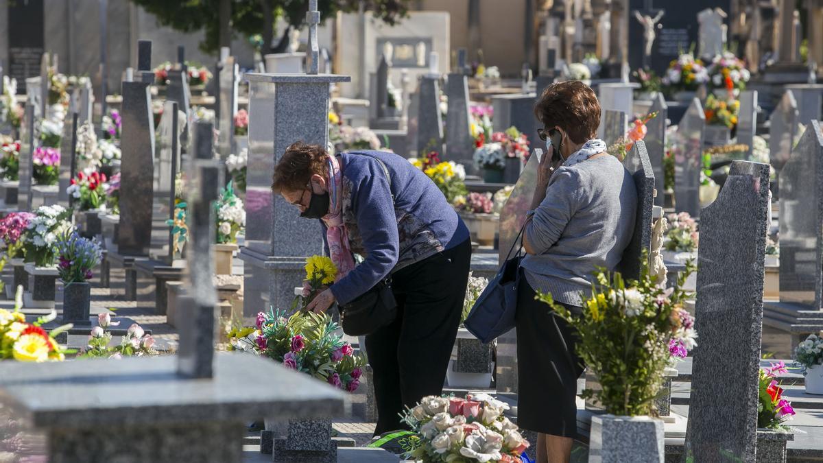 Accesorios para nichos de cementerio: una forma de mantener viva la memoria de tus seres queridos