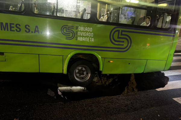 Cierre Avenida Poblado Medellín