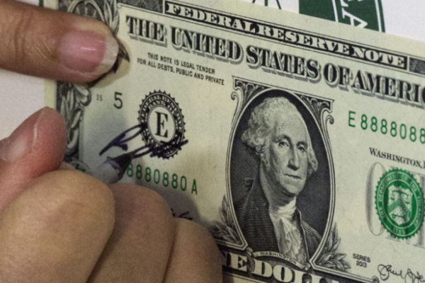 precio dolar Colombia